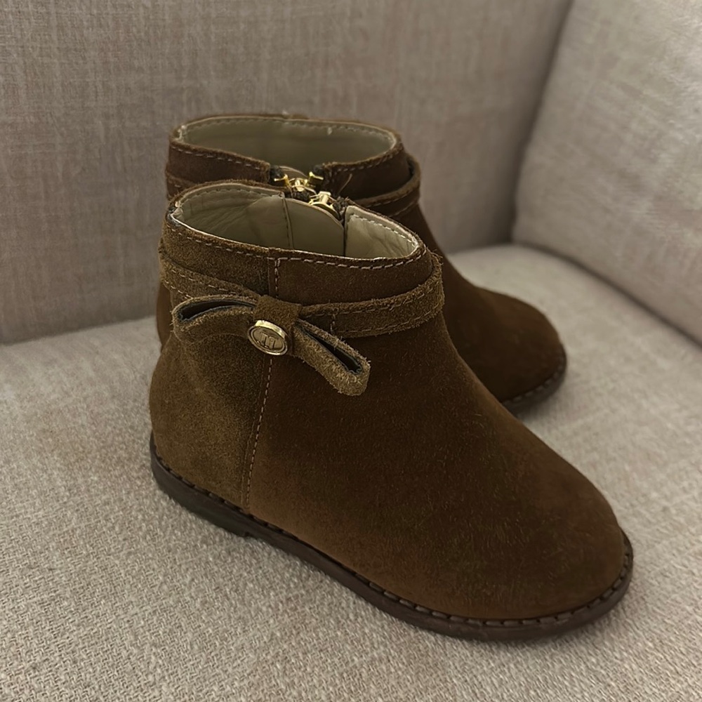 Janie And Jack Brown suede boots